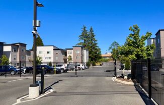 2 beds, 1.5 baths, 818 sqft, $1,780, Unit 1-302