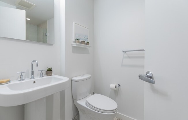 2 beds, 2 baths, 1,033 sqft, $5,250, Unit 209