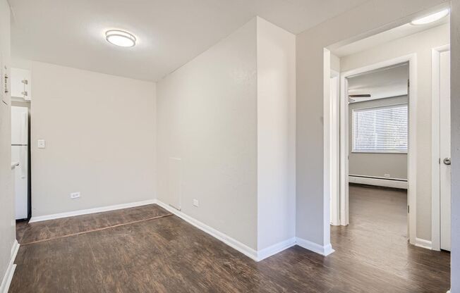 2 beds, 1 bath, 700 sqft, $1,395, Unit 101