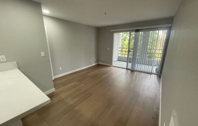 1 bed, 1 bath, 495 sqft, $2,740, Unit B-208