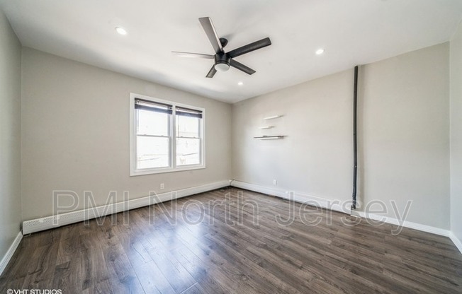 21 HOWARD PL