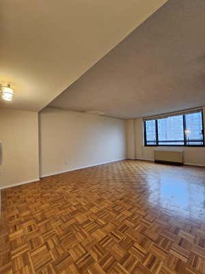 1 bed, 1 bath, 846 sqft, $2,850, Unit 14C