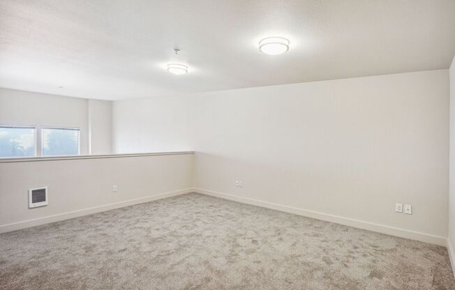 1 bed, 1 bath, 812 sqft, $1,800