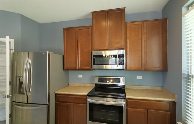 3 beds, 2 baths, $1,750