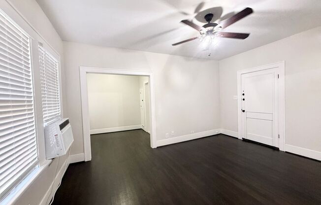 1 bed, 1 bath, $1,095, Unit B2611