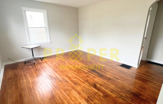 1 bed, 1 bath, 750 sqft, $550, Unit A