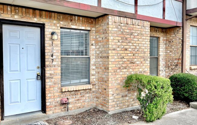 1247 Dallas Drive, Denton, TX