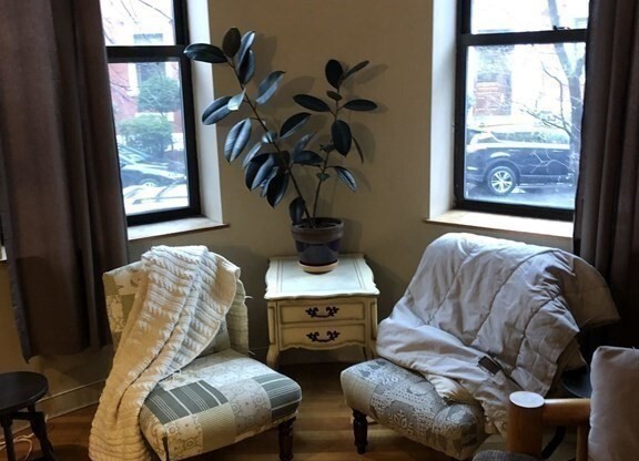 2 beds, 1 bath, 1,037 sqft, $4,600, Unit 104