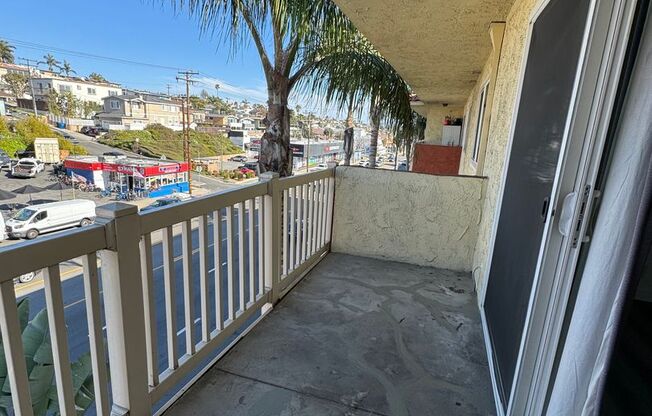 1 Bedroom Seaside Condo with Balcony !!! - $2,595