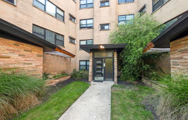 Beverly Portfolio MOBILITY, 10206-30 S. Walden Pkwy.