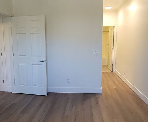 2 beds, 2 baths, 1,080 sqft, $1,875, Unit N8