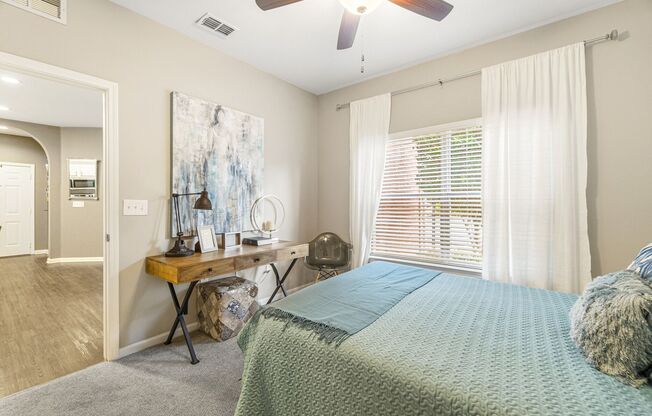 2 beds, 2 baths, 1,007 sqft, $1,579