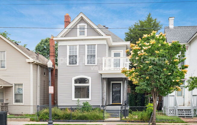 786 E MAIN ST