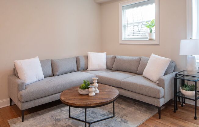 1 bed, 1 bath, 635 sqft, $2,395, Unit 305