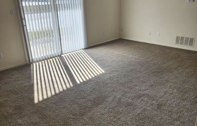 2 beds, 1 bath, 924 sqft, $1,191, Unit 06 - 603