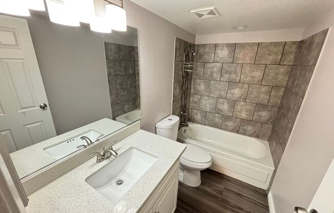 Gorgeous 2Bed/2Bath Condo located just outside Summerlin