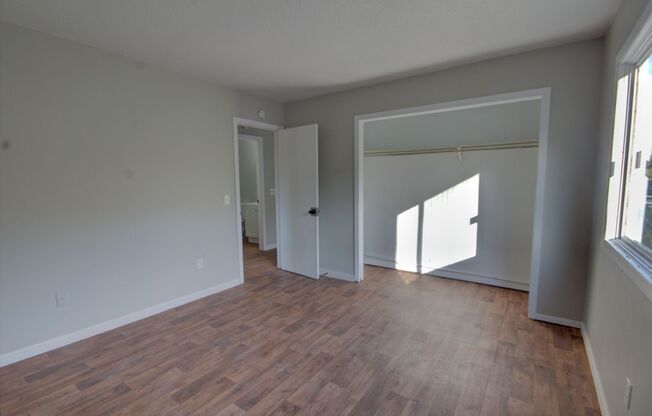 2 beds, 1 bath, 750 sqft, $795, Unit Apt 7