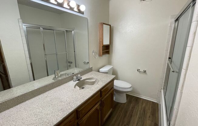 3 beds, 2.5 baths, $1,850, Unit # D 2713 HURSTVIEW DOCTOR D