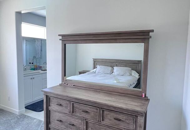 Move in special! $500 off first months rent!