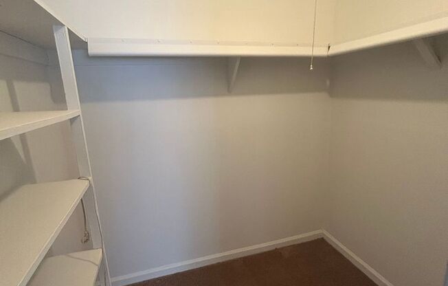 1 bed, 1 bath, 625 sqft, $1,275, Unit F03