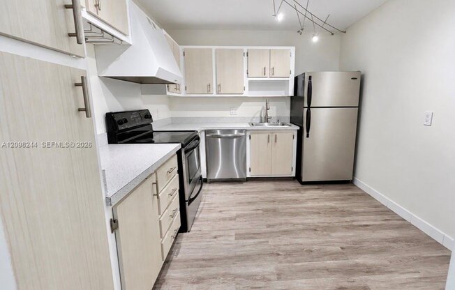 2851 NE 183rd St Apt 1818