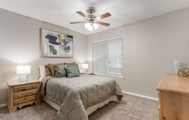 2 beds, 1.5 baths, 1,000 sqft, $1,099, Unit 65B