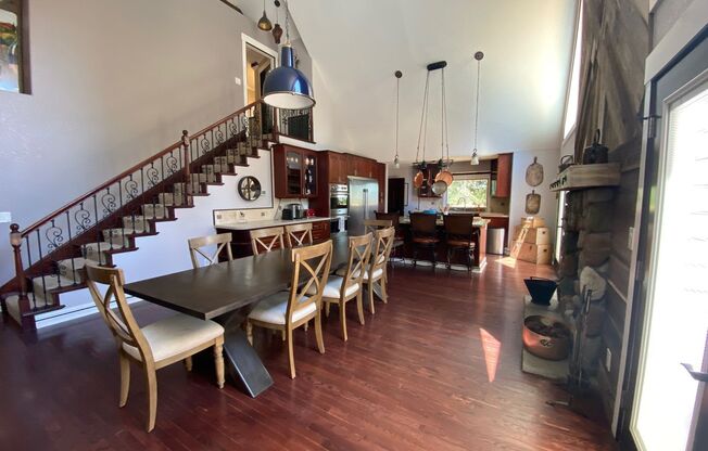 Epic REA - Beautiful Hilltop View Home in Circle Oaks, Napa (mostly Furnished)