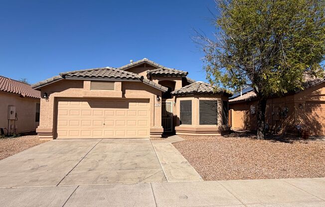 Beautiful 3 Bed / 2 Bath Surprise Home with *NO Carpet*