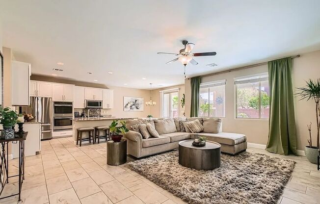 GATED SW STUNNER!