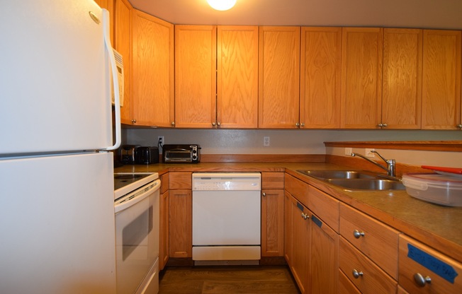 Studio, 1 bath, 90 sqft, $750, Unit 1A7