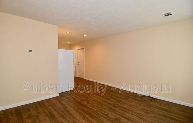 3118 OLD LOUISVILLE RD