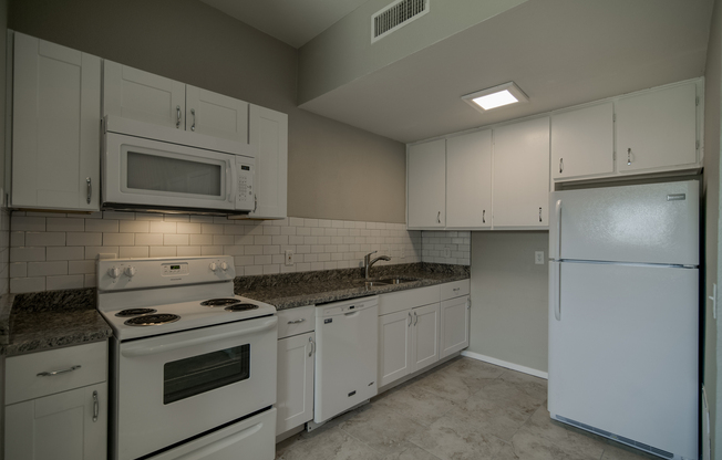 1 bed, 1 bath, 600 sqft, $995, Unit #3027A