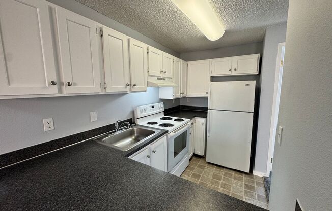 1 bed, 1 bath, $1,125, Unit 45