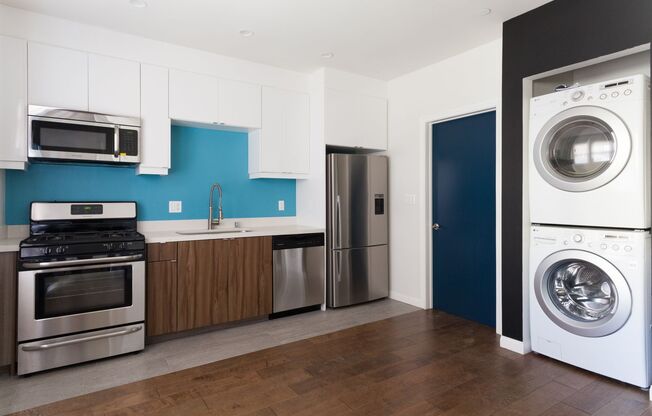 5 beds, 4 baths, 1,355 sqft, $1,000, Unit Unit 2716.1 - By the Bed - Bed 1