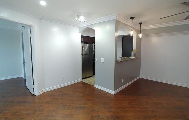 2 beds, 2 baths, 960 sqft, $2,950, Unit 202