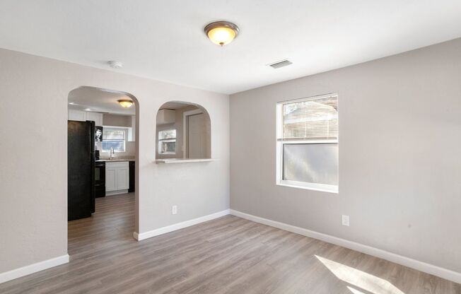 Cute 2bdrm/1bath with large yard & storage *** $1825.00