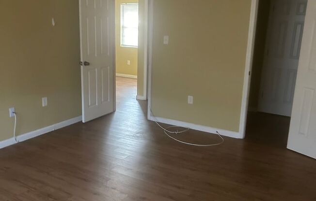 1 bed, 1 bath, $1,050, Unit 27-D