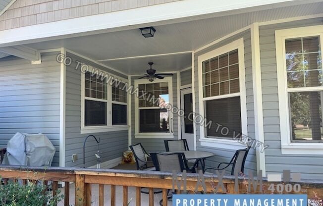 3 beds, 2 baths, $2,000, Unit B