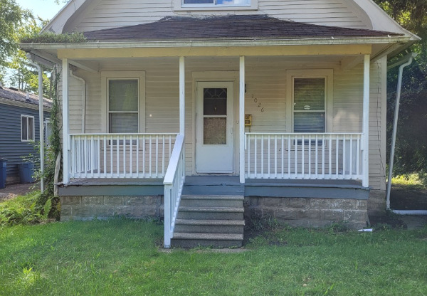 1026 BLACKBURN RD