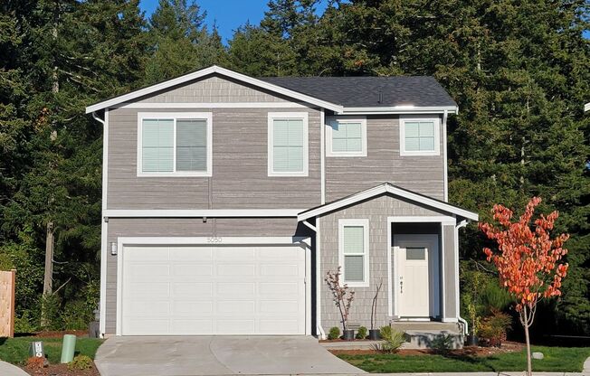 Available in May - 3bed home at The Reserve – Close to ferries, shopping and dining!