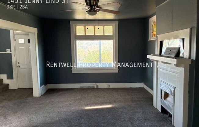 1451 JENNY LIND ST