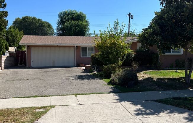 3 beds, 2 baths, $4,195