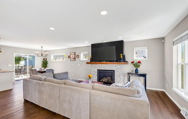 443 North Star Dr