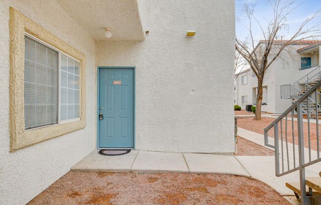 Beautiful 2 Bedroom 2 Full Bath Condo