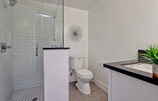 2 beds, 1 bath, 890 sqft, $3,275, Unit 717- 18