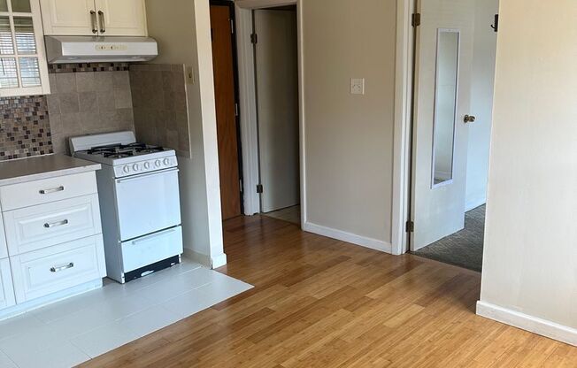 2017 E carson st