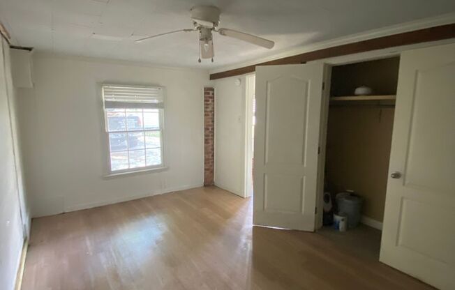 1 bed, 1 bath, $575, Unit Unit A