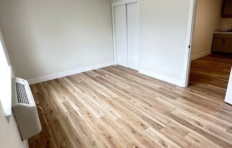 1 bed, 1 bath, $1,200, Unit Apt. 3