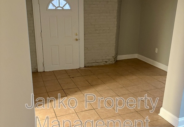 7249 S RIDGELAND AVE