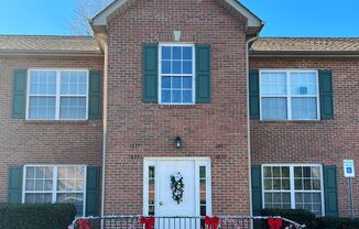 FOUNTAIN CITY:  2 BEDROOM, 2 BATHROOM CONDO IN MAPLE CHASE